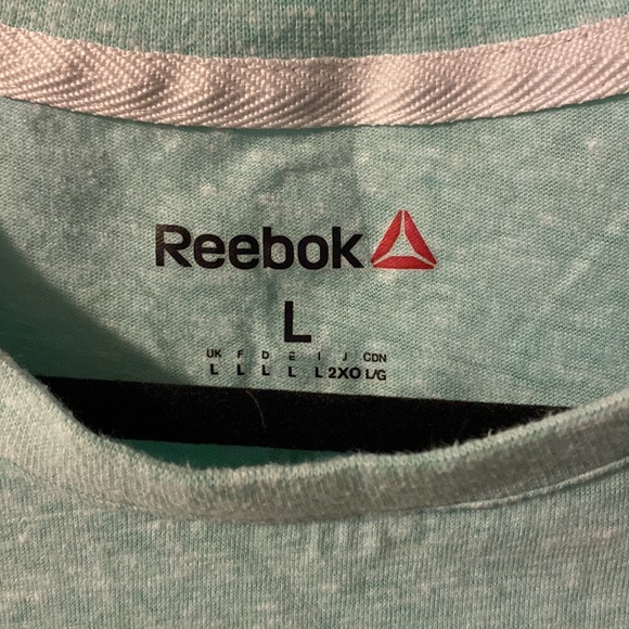 Men’s large Reebok T-shirt - Picture 2 of 3